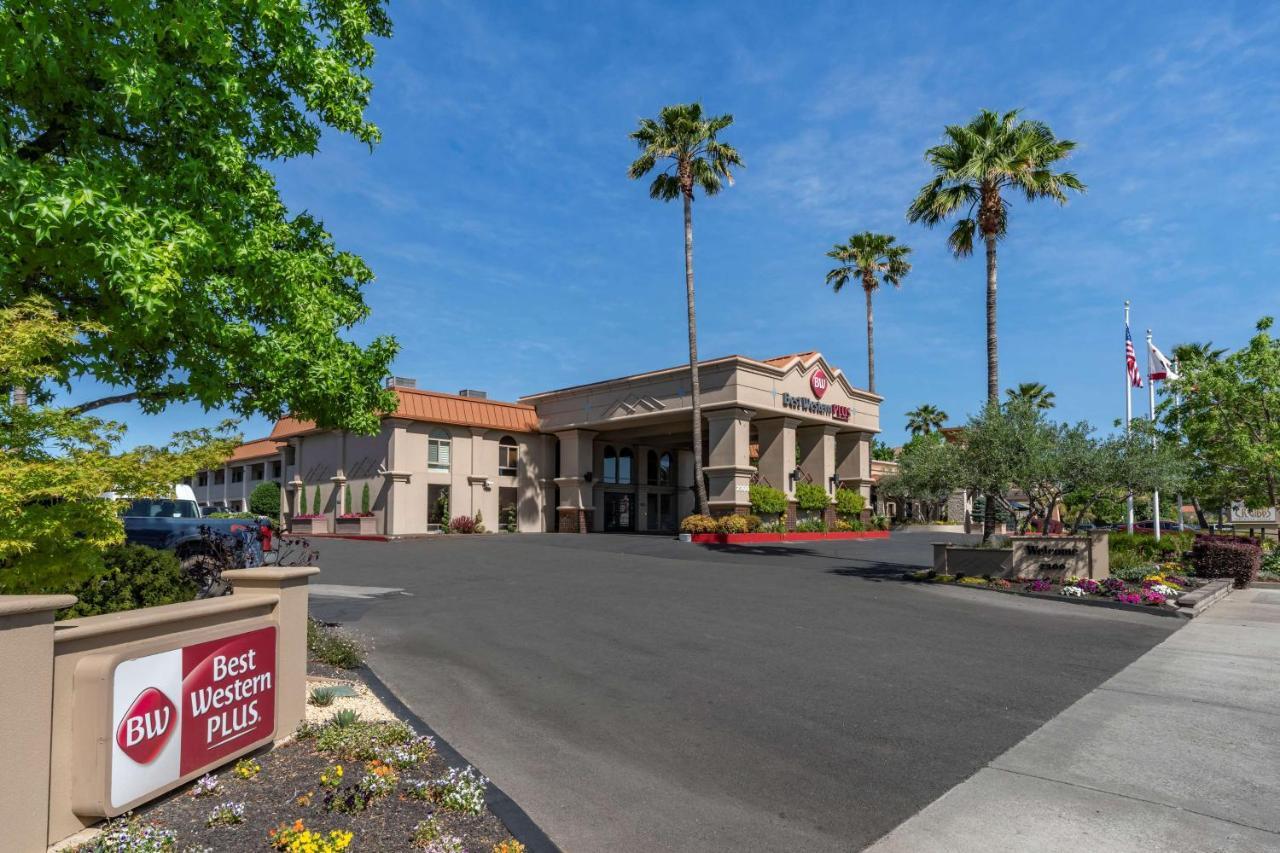 Best Western Plus Hilltop Inn Redding Exterior foto