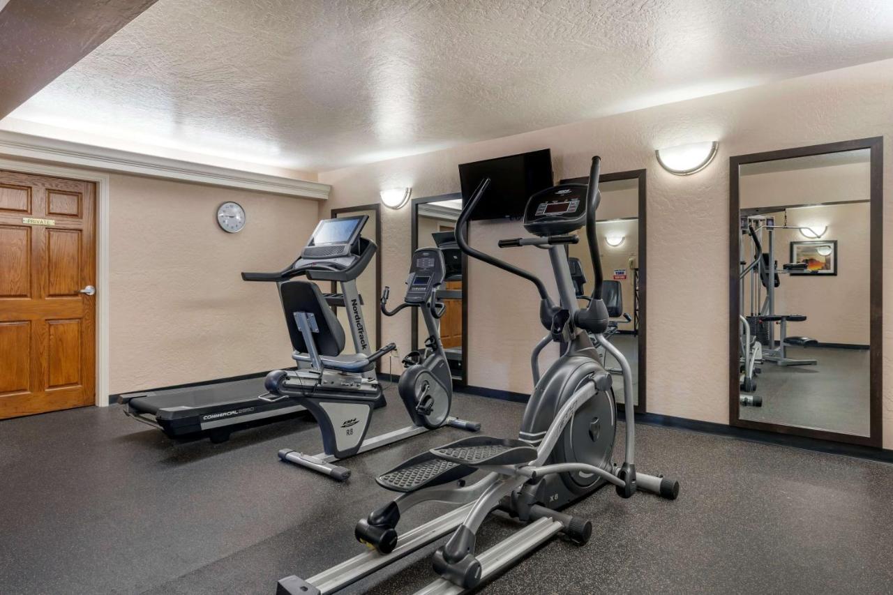 Best Western Plus Hilltop Inn Redding Exterior foto