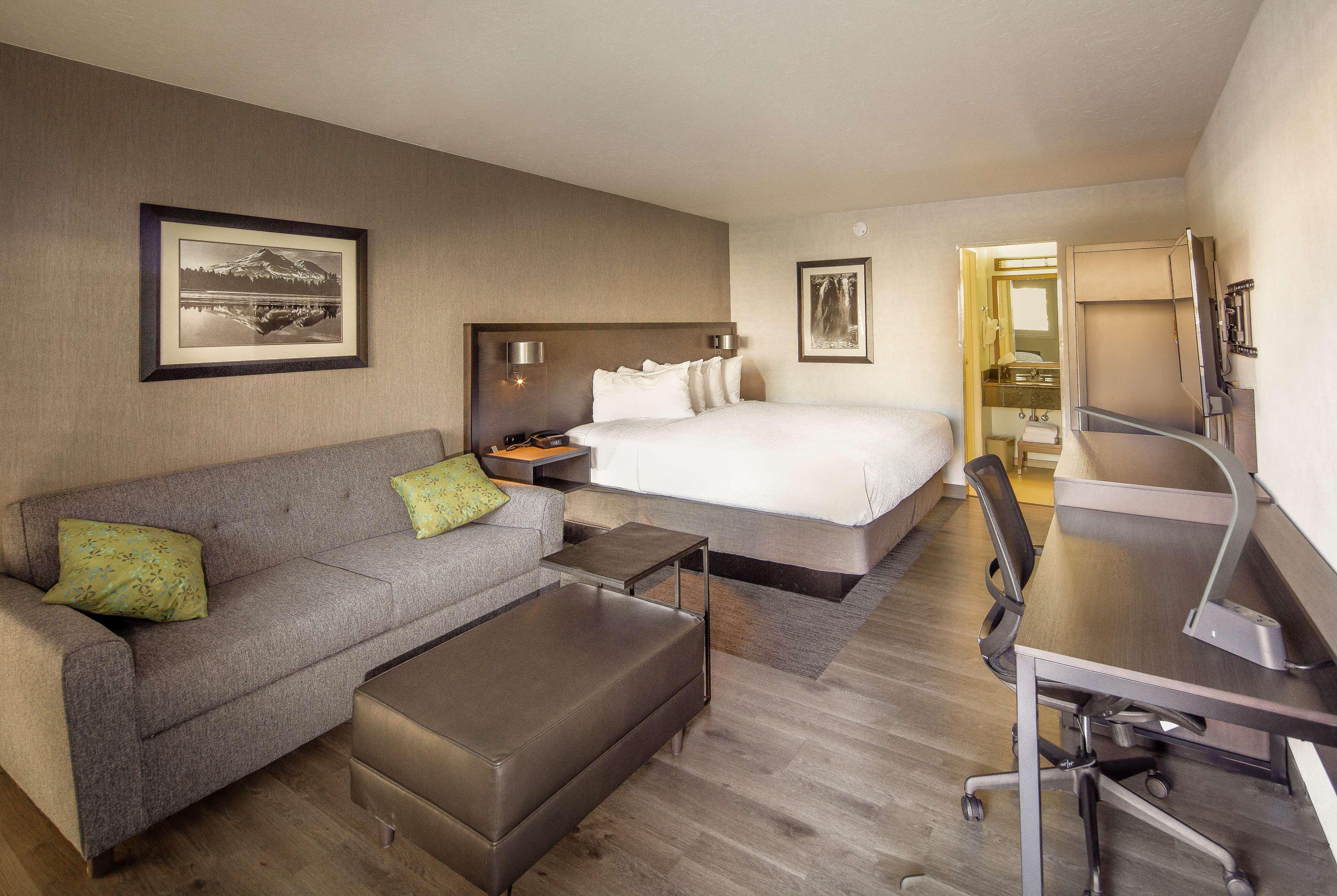 Best Western Plus Hilltop Inn Redding Exterior foto