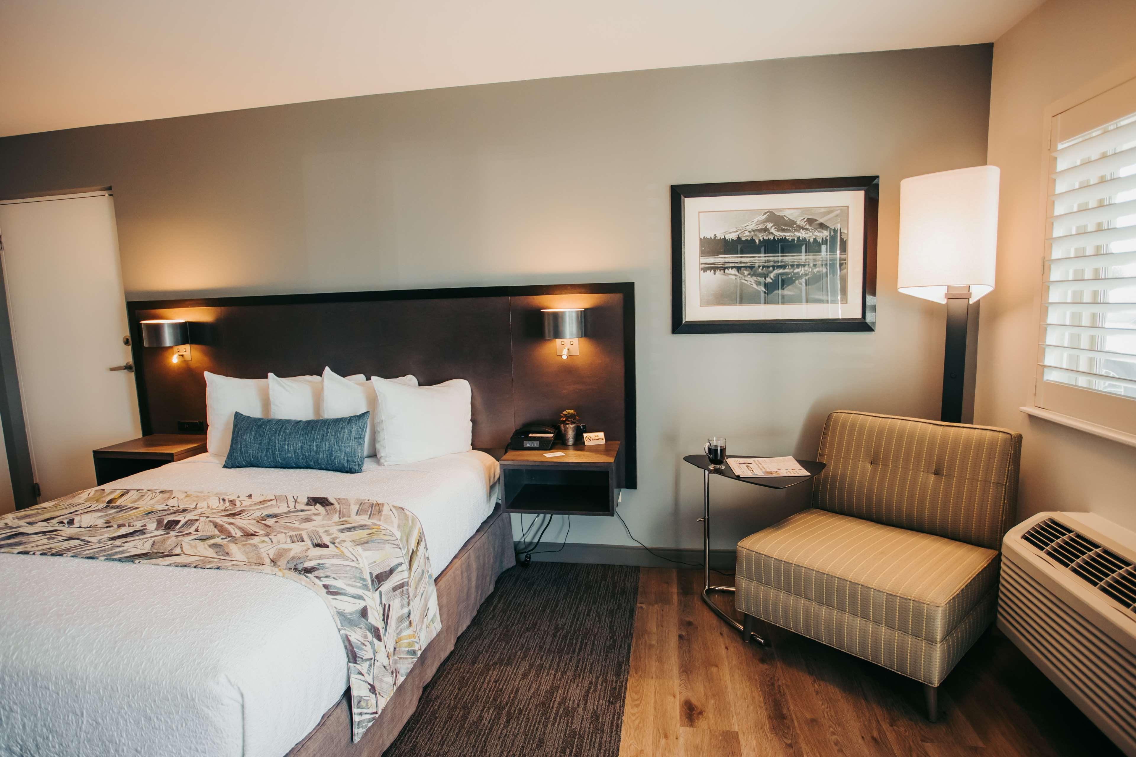 Best Western Plus Hilltop Inn Redding Exterior foto